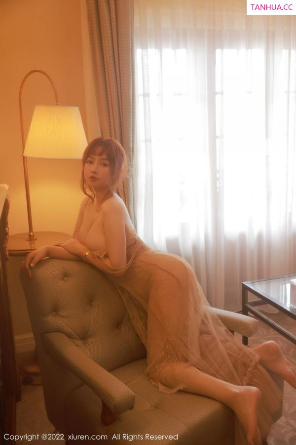徐嘉乐 徐cake [XiuRen]高清写真图 2022.08.11 No.5421 养乐多DoDo第24张图片
